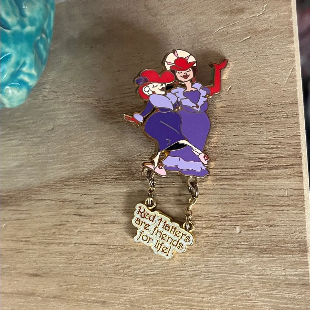 2004 Vintage Red Hat Society Pin